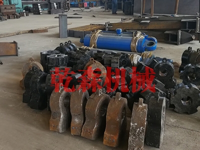 新疆廢鋼破碎設(shè)備錘頭