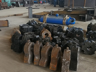 大型廢鋼破碎機(jī) 大型廢鋼破碎機(jī)